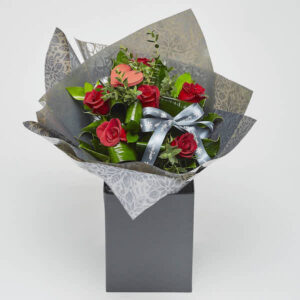 6 red roses florist sheffield
