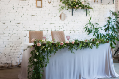 Floral Ideas for Wedding Tables – Runners and Garlands
